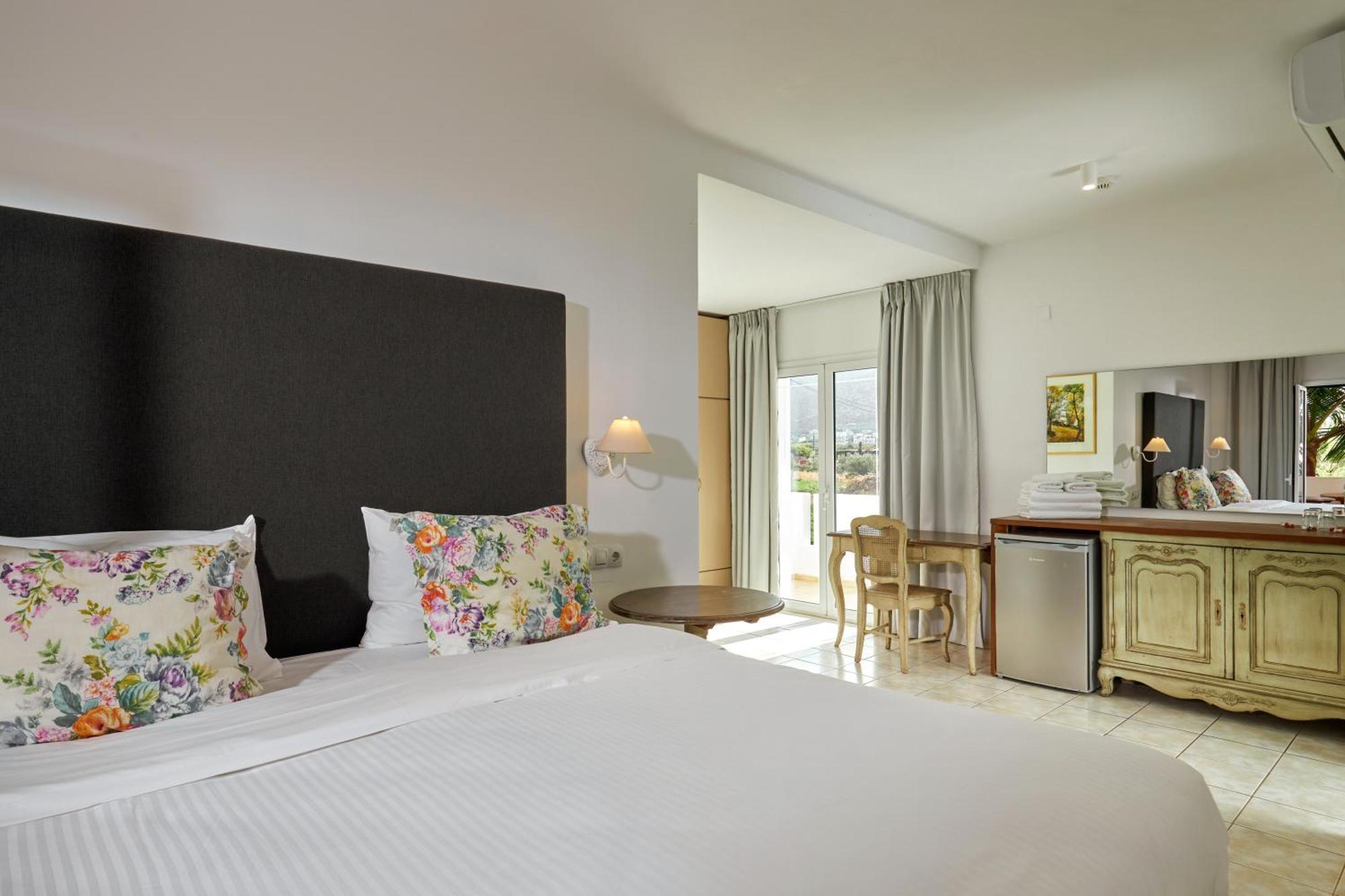 Sirens Beach & Village Malia  Luaran gambar